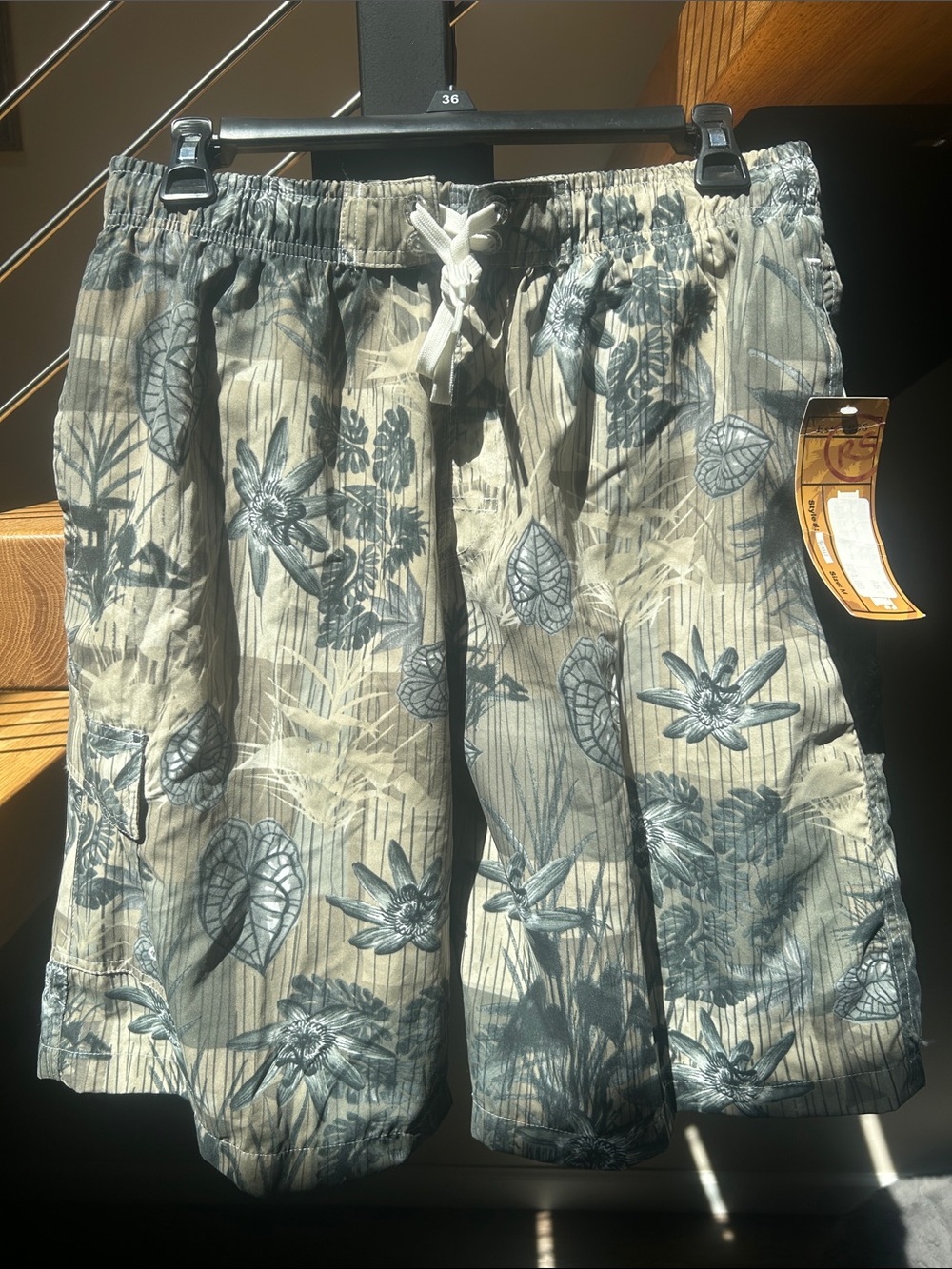 Men's Floral Drawstring Swim Trunks - Beige & Gray